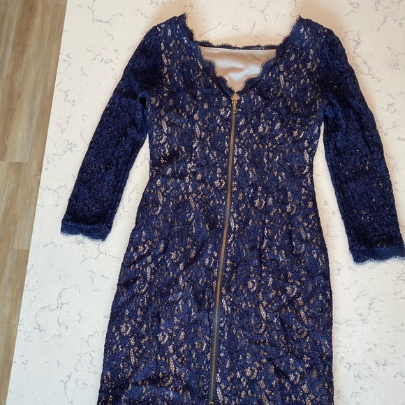 Navy Adrianna Papell lace dress, size 4 - Picture 3 of 4
